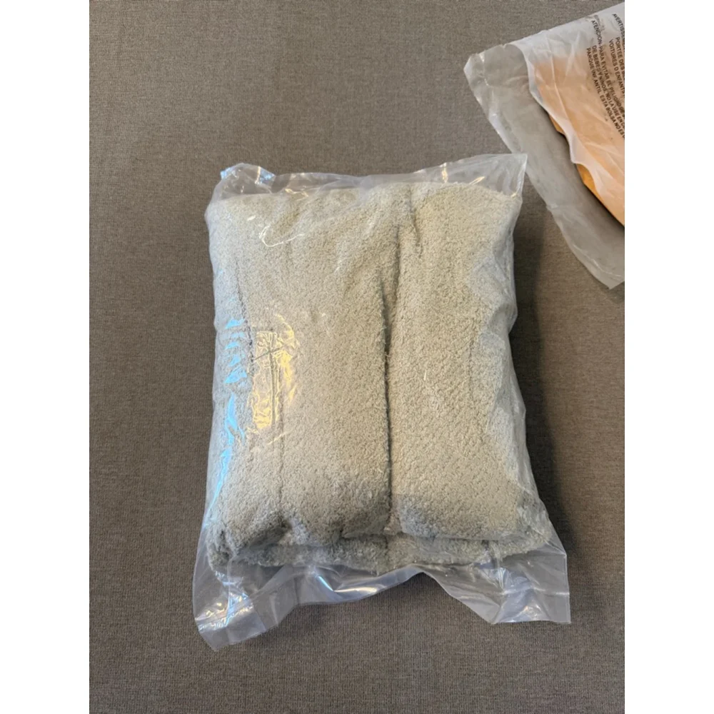 Knit Throw Blanket Easeon 50x60 inches Sage Green *NEW IN PACKAGE*